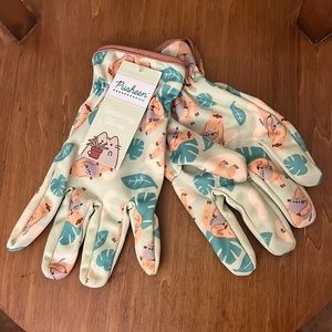 Pusheen Gardening Gloves